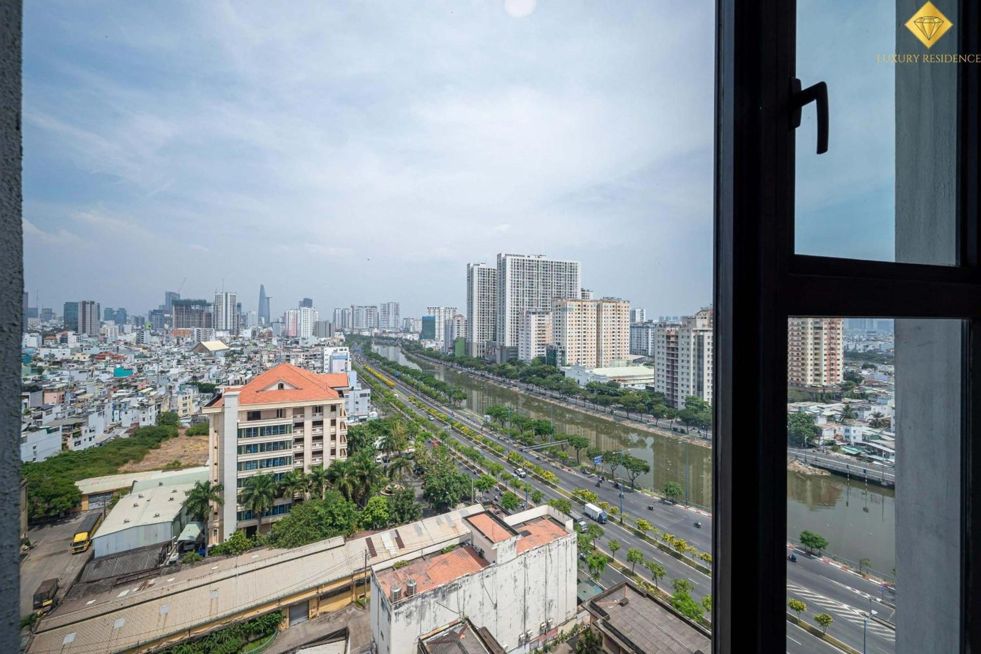 D1Mension Riverside - Angia Hospitality โฮจิมินห์ซิตี้ ภายนอก รูปภาพ