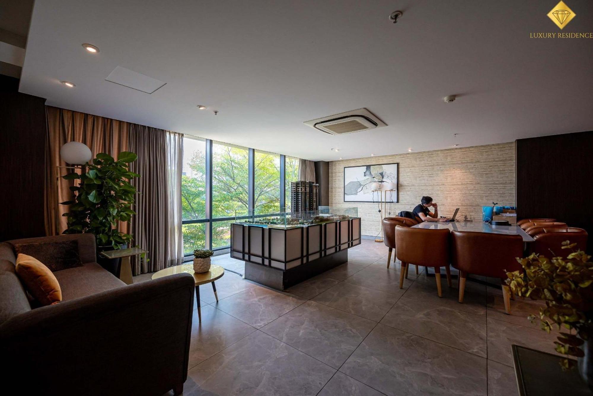 D1Mension Riverside - Angia Hospitality โฮจิมินห์ซิตี้ ภายนอก รูปภาพ
