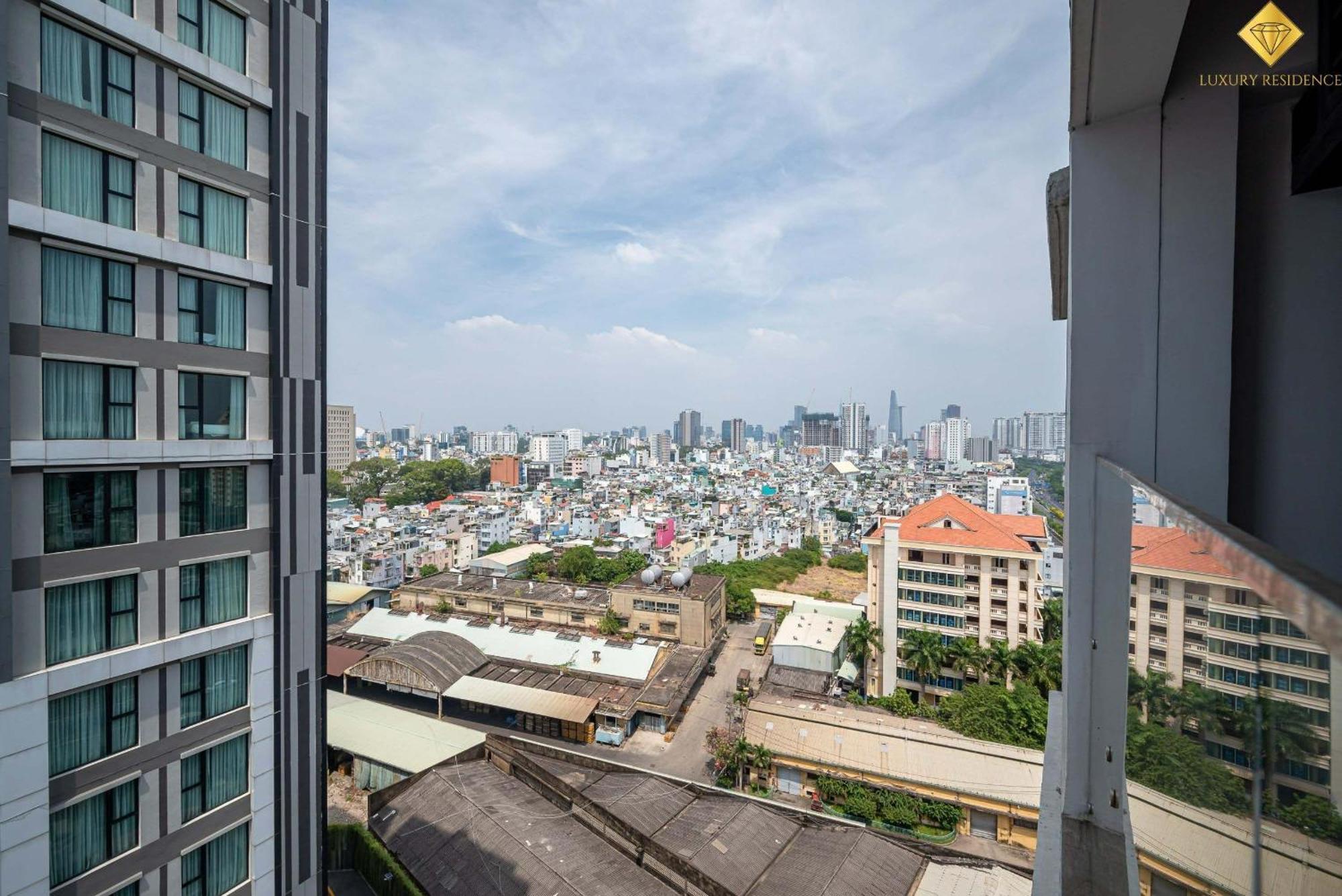 D1Mension Riverside - Angia Hospitality โฮจิมินห์ซิตี้ ภายนอก รูปภาพ
